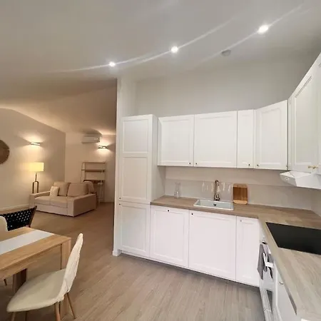 Apartment Charmand Pied A Terre 2eme Etage, Coeur St Raph, Ideal Famille Saint-Raphael (Var)